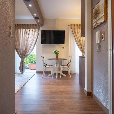 Keramikos Metro St Luxury Studio Atény Exteriér fotografie
