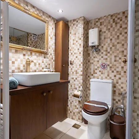 Keramikos Metro St Luxury Studio Atény Exteriér fotografie