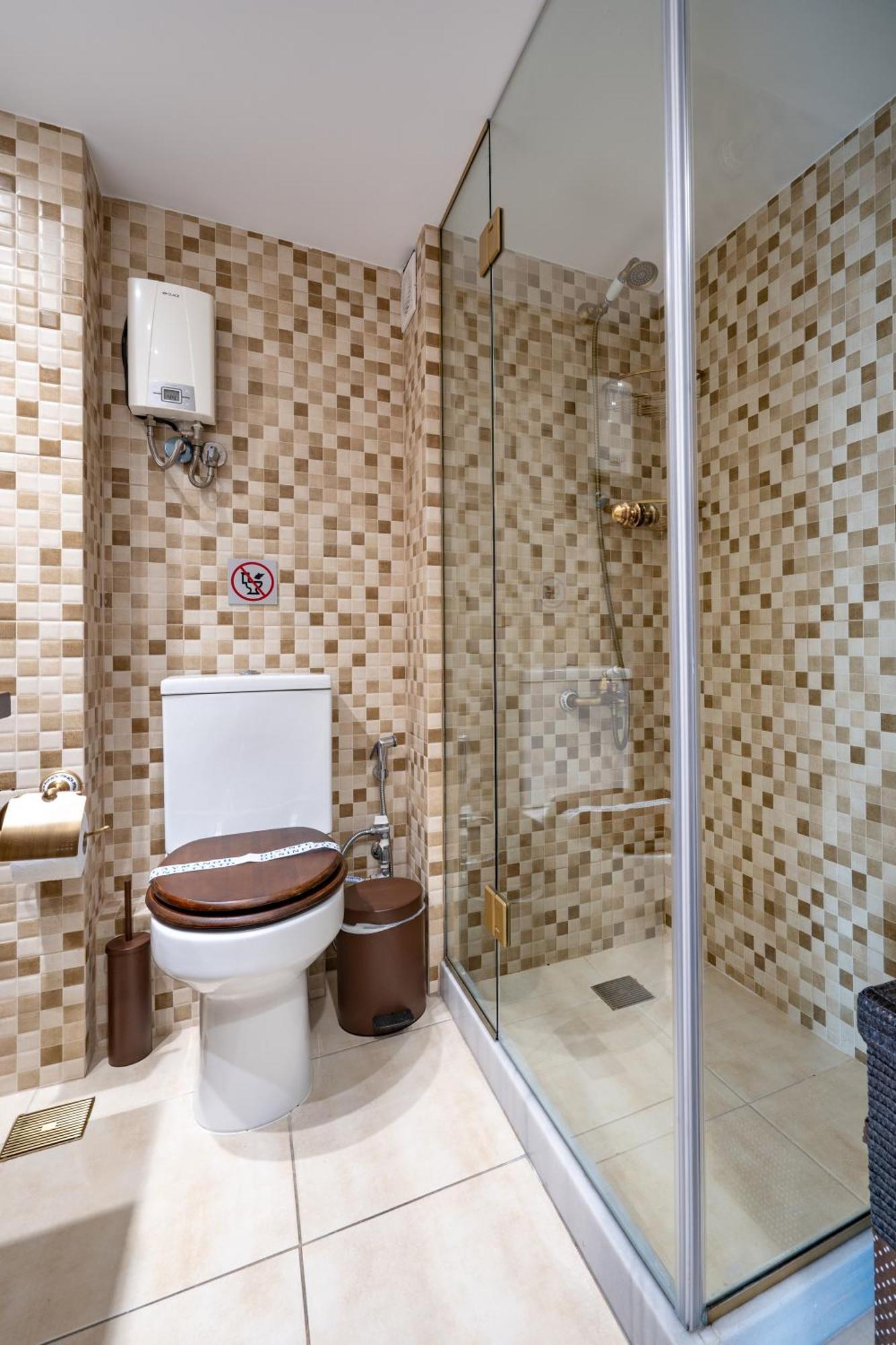 Keramikos Metro St Luxury * Athens